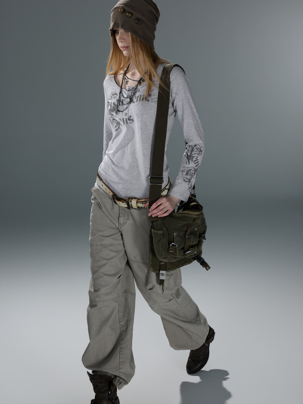 Vine Motif Rhinestone U-Neck Long Sleeve — image 1
