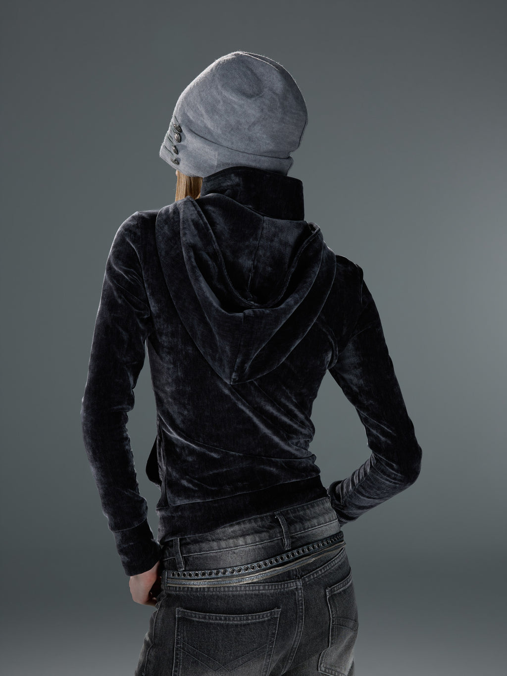 Black-and-Gold Velvet Hooded Sweatshirt — image 7