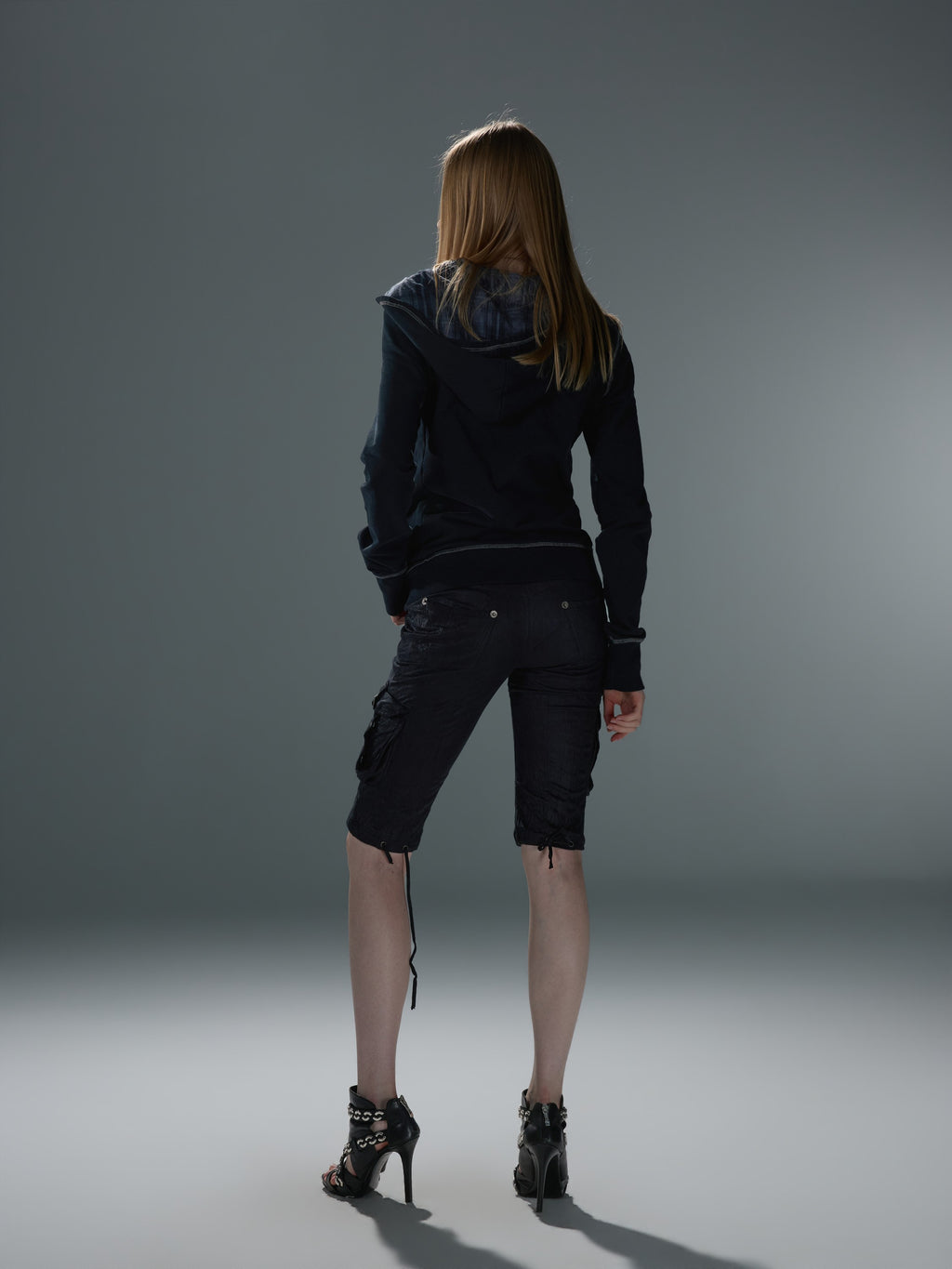 Faded Plaid Contrast-Stitch Sweatshirt — image 8