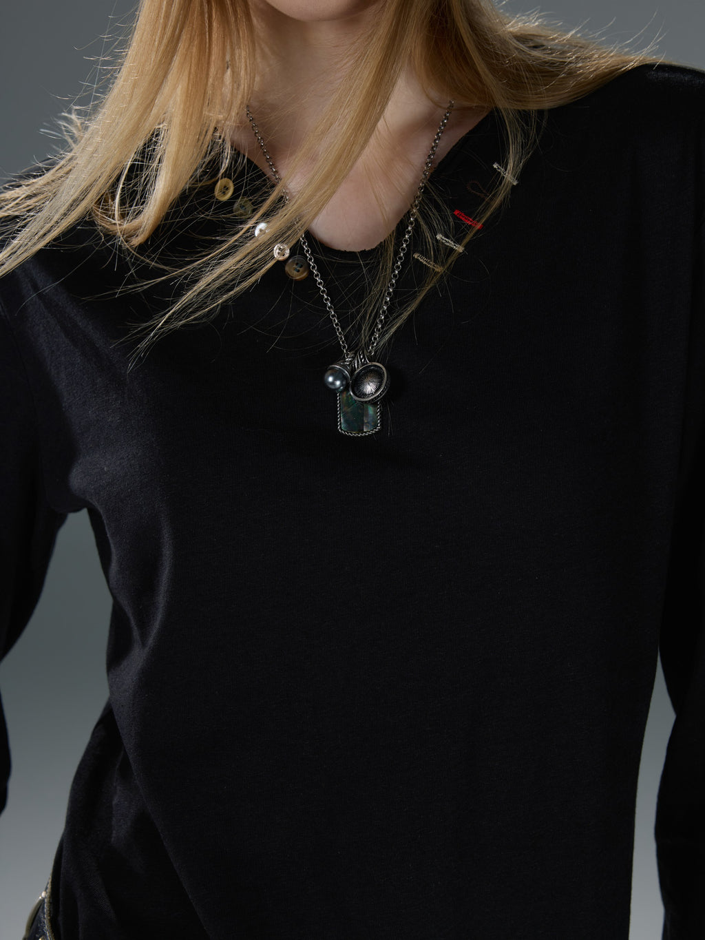 Contrast Hand-Stitched Button V-Neck — image 7