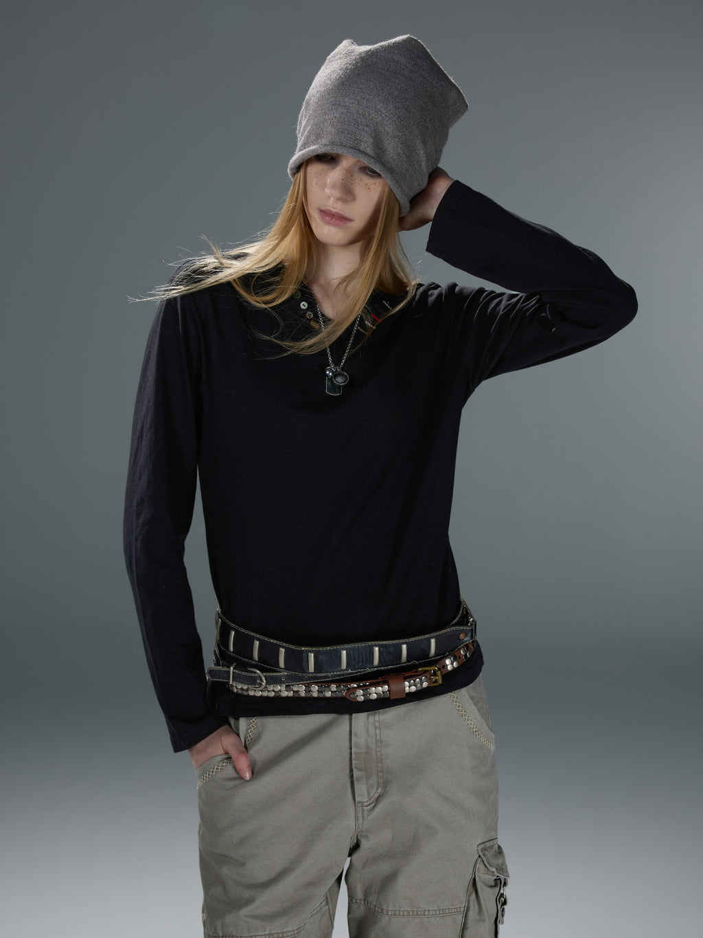 Contrast Hand-Stitched Button V-Neck — image 11