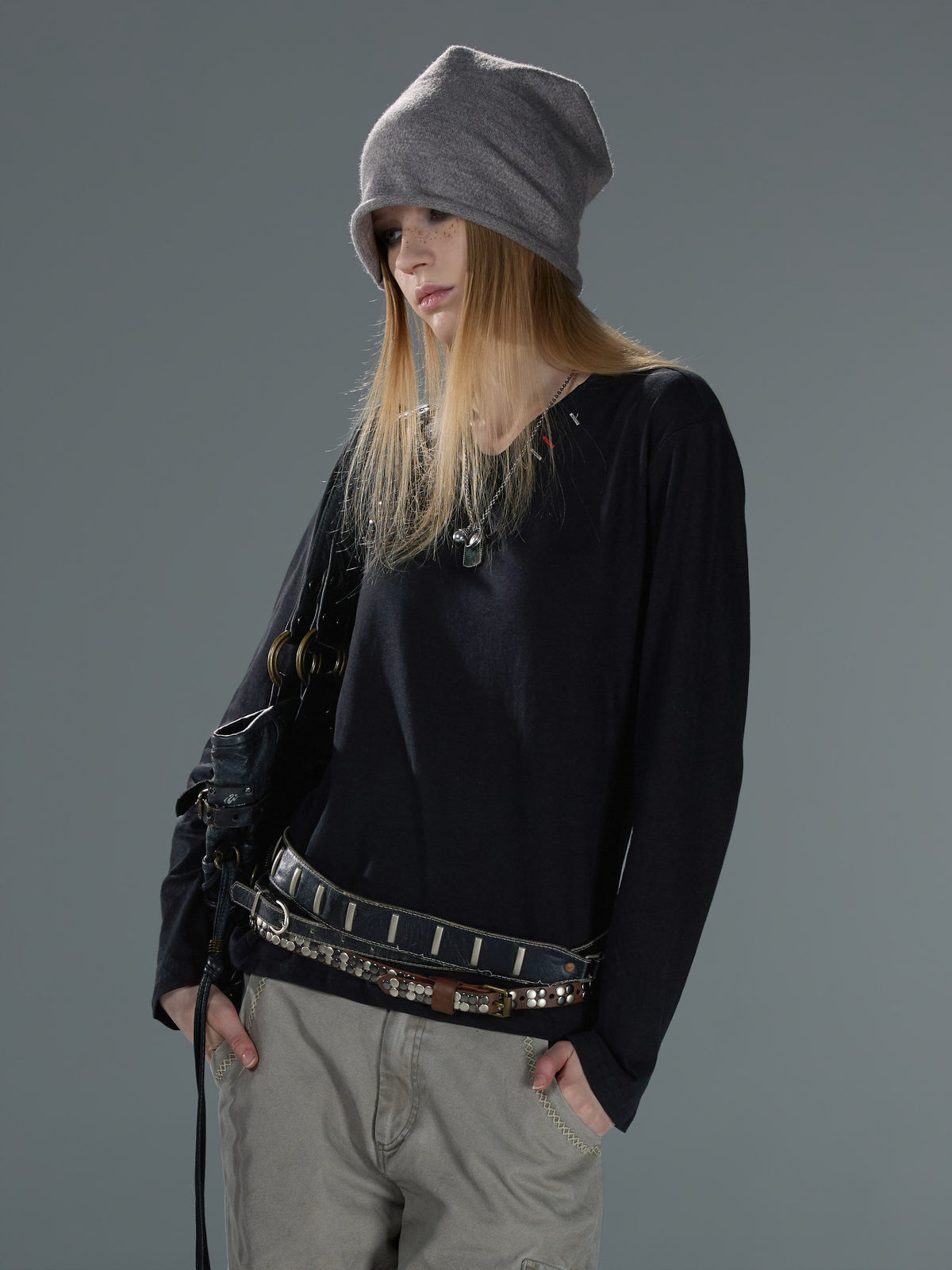 Contrast Hand-Stitched Button V-Neck — image 13
